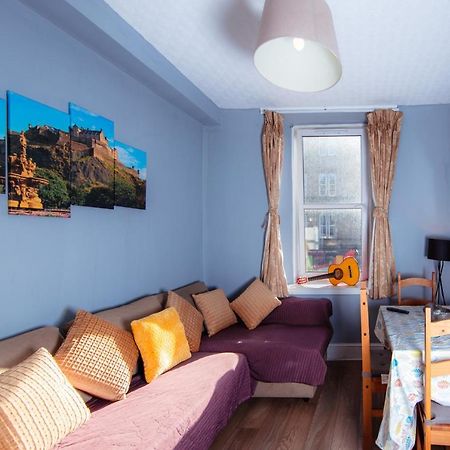 Old Town Central Apartments By The Meadows Edimburgo Exterior foto